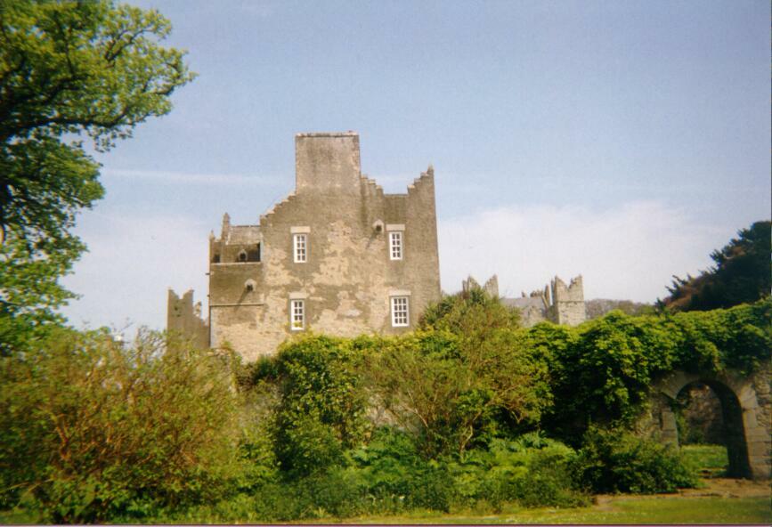 Замок Хоут, восточная стена